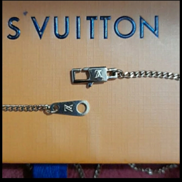 Louis vuitton necklace - Picture 4 of 5